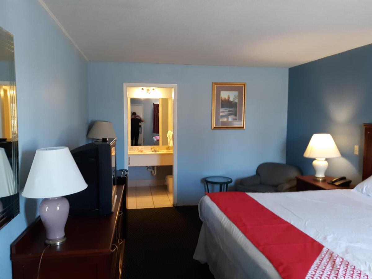 Rest Inn - Extended Stay, I-40 Airport, Wedding & Event Center Amarillo Exterior foto