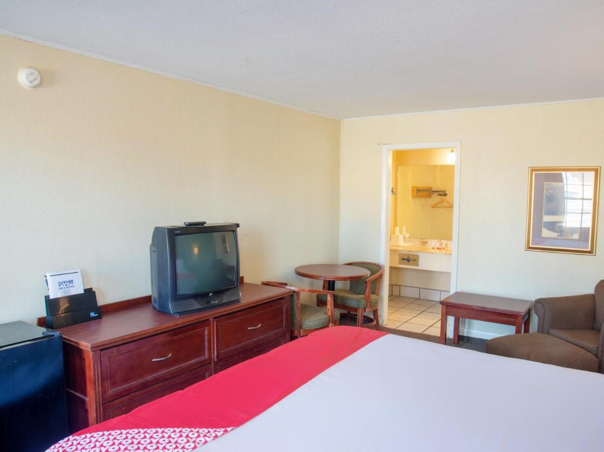Rest Inn - Extended Stay, I-40 Airport, Wedding & Event Center Amarillo Exterior foto
